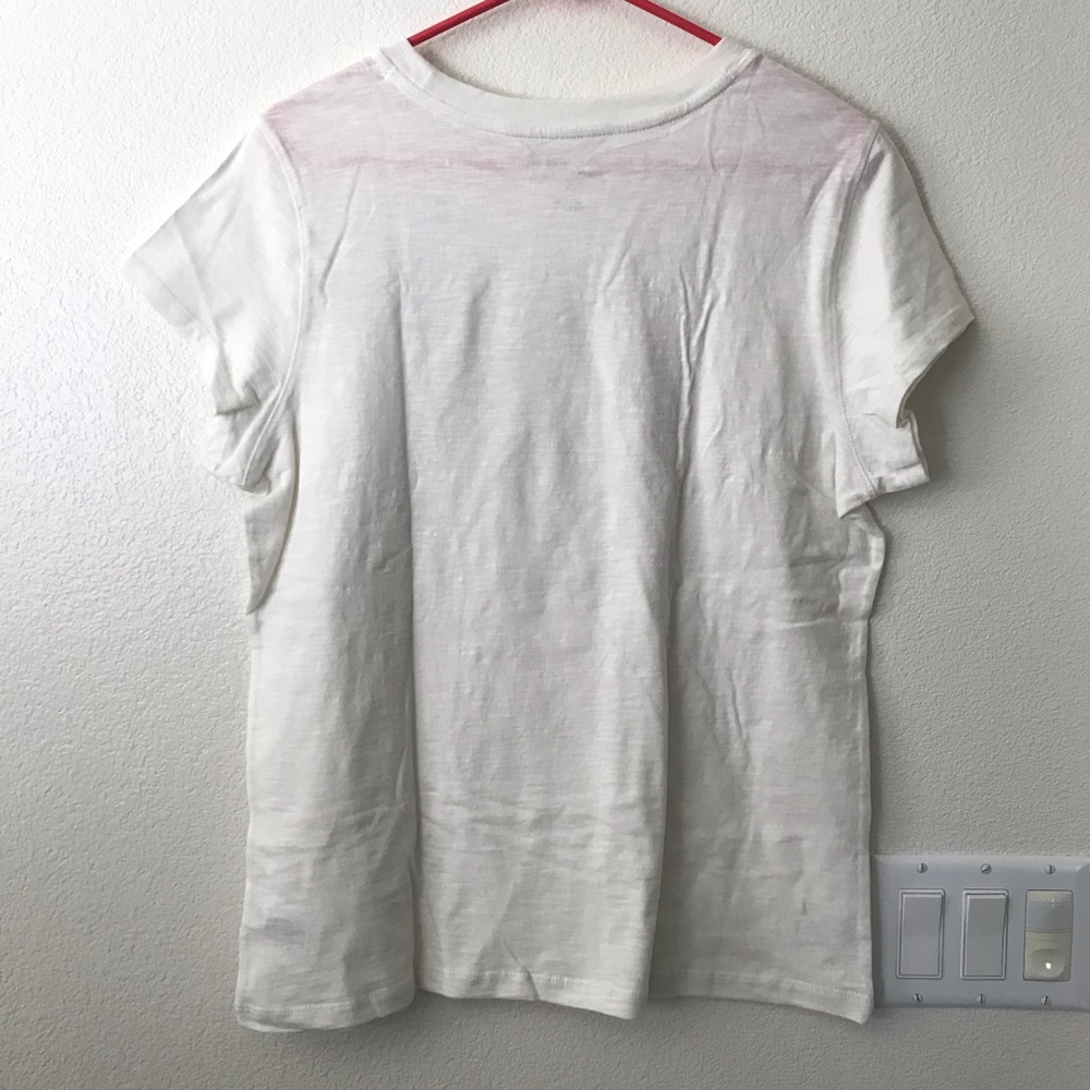 Universal Threads Cream Subtle Rainbow Tee! NWT - Picture 7 of 7
